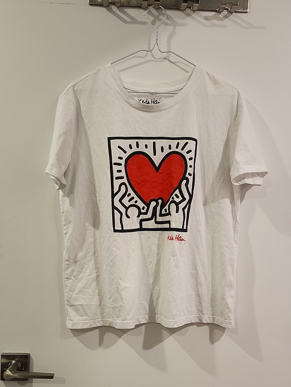 P2P 21" Keith Haring Graphic Heart T-Shirt